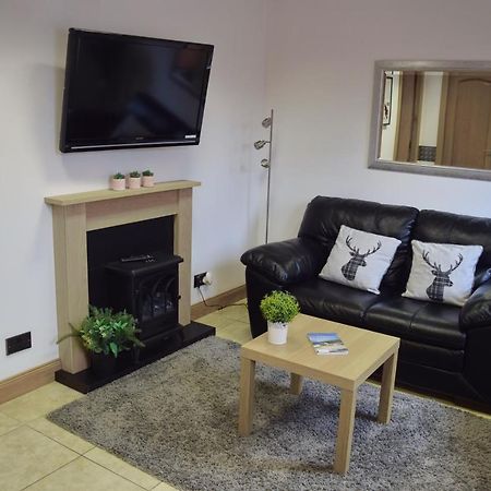 Flat 14D Bayhead Apartman Stornoway  Kültér fotó