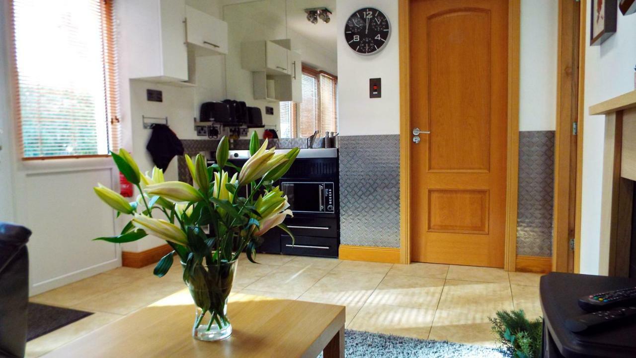 Flat 14D Bayhead Apartman Stornoway  Kültér fotó